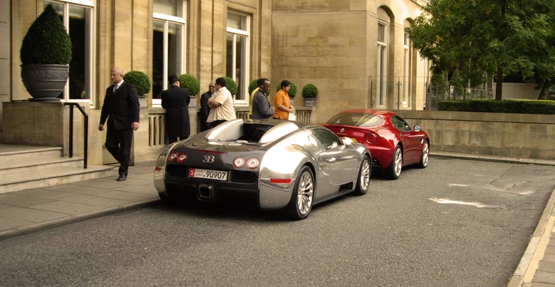 بوگاتی مدل veyron